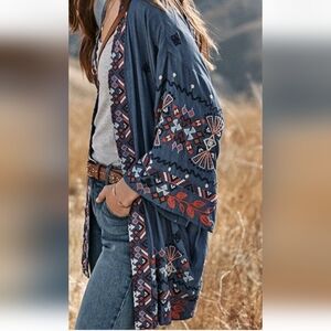 Johnny Was Kimono Size X Small.  Boho Embroidered  Wrap Shawl With Pockets
